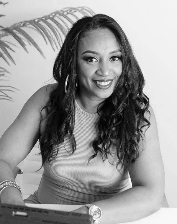 Pic of Neusa Freitas